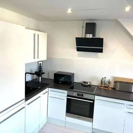 Exklusive Maisonette Am See, 5 Min Zur Sap, Smart Tv & Netflix - Wehome Premium * Sankt Leon-Rot