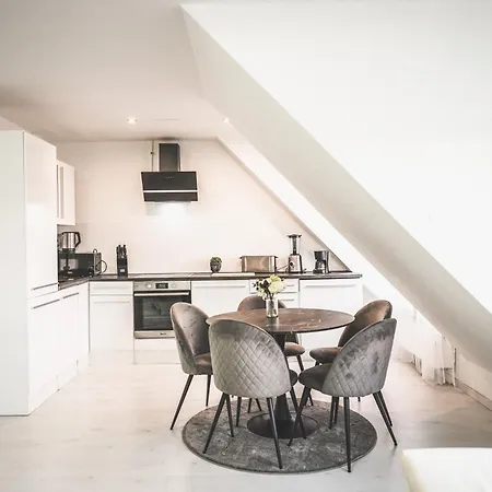 Apartman Exklusive Maisonette Am See, 5 Min Zur Sap, Smart Tv & Netflix - Wehome Premium Sankt Leon-Rot