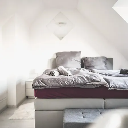 Exklusive Maisonette Am See, 5 Min Zur Sap, Smart Tv & Netflix - Wehome Premium * Sankt Leon-Rot