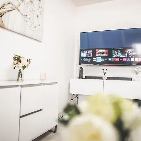 Exklusive Maisonette Am See, 5 Min Zur Sap, Smart Tv & Netflix - Wehome Premium Apartament